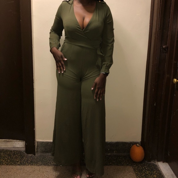 Olive Wide leg Jumpsuit - Picture 3 of 5